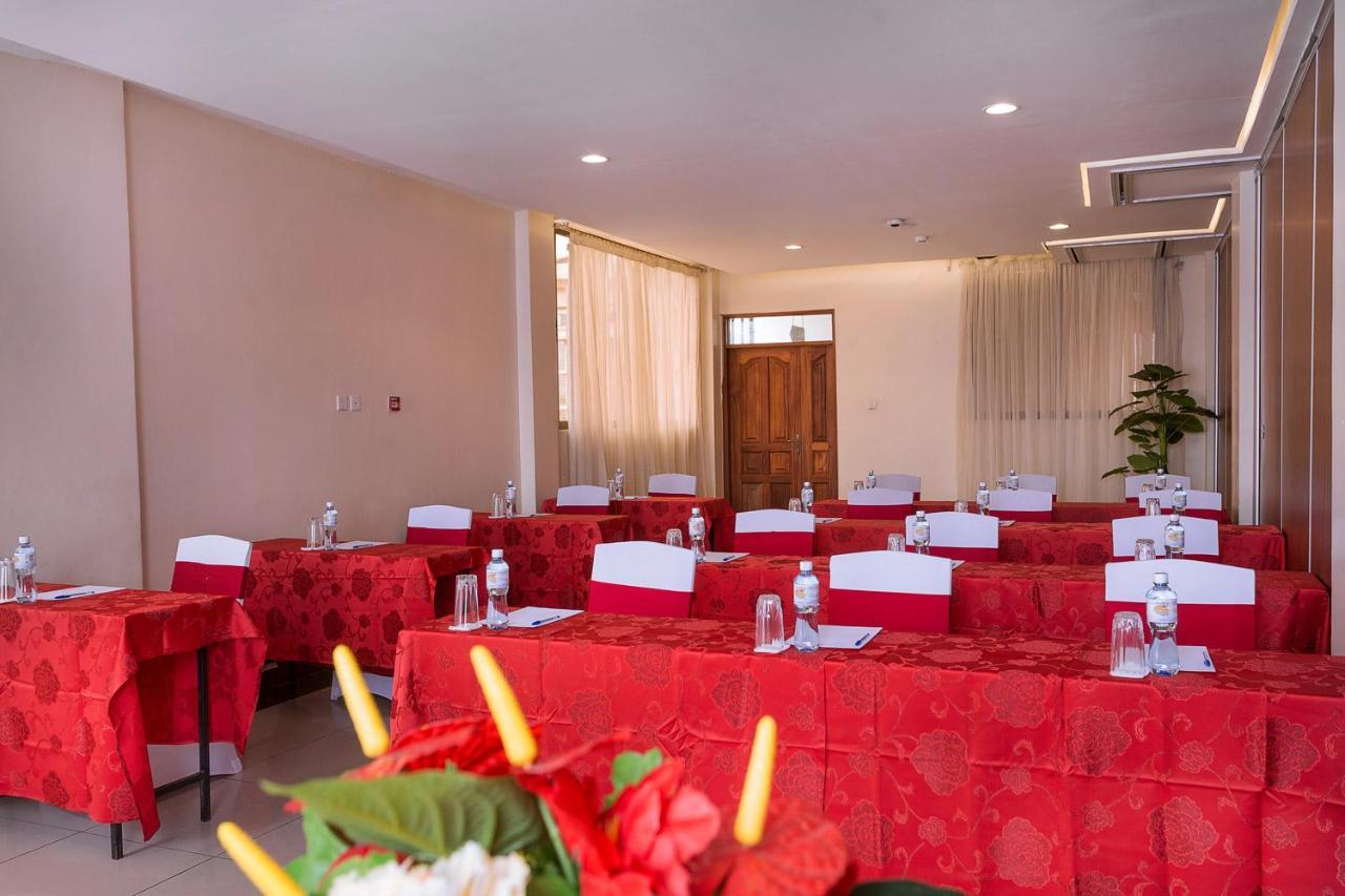 Hotel Central Park & Conference Centre Найроби Екстериор снимка