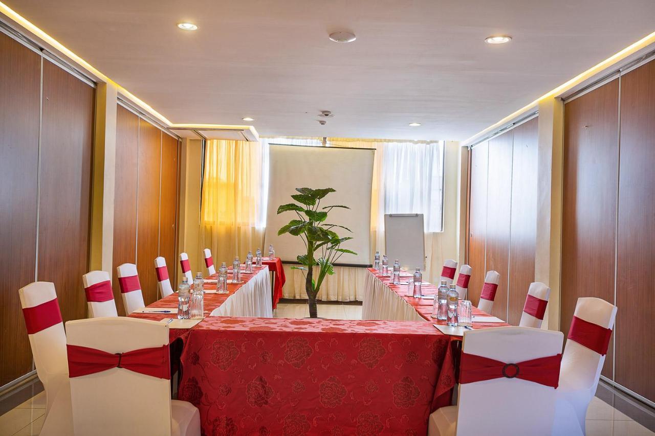 Hotel Central Park & Conference Centre Найроби Екстериор снимка